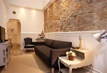 Nextdoor Gaudi Barcelona Apartment Spain