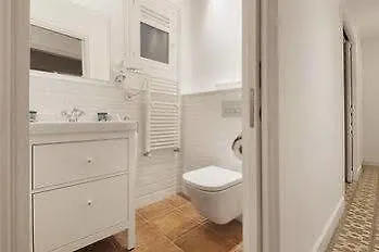 Апартаменты Nextdoor Gaudi Барселона