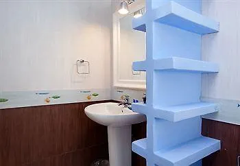 Nextdoor Gaudi Barcelona Apartment