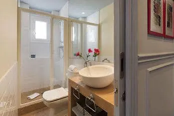 Nextdoor Gaudi Barcelona Apartment Spain