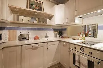 Nextdoor Gaudi Barcelona Apartment