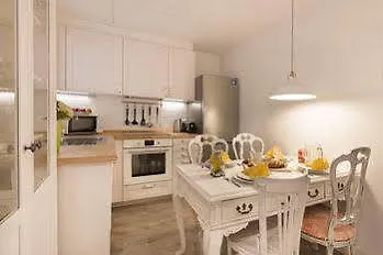 Nextdoor Gaudi Barcelona Apartment 0*,